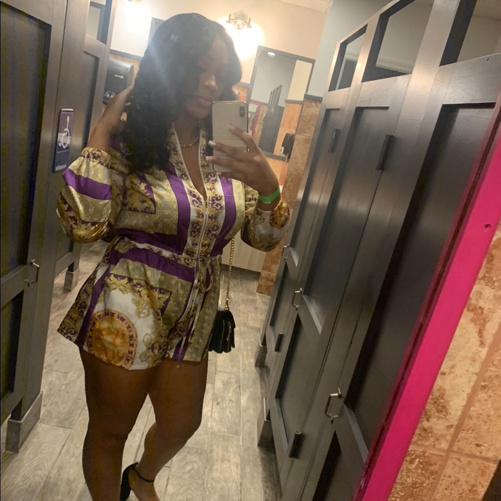 Romper - Picture 2 of 2